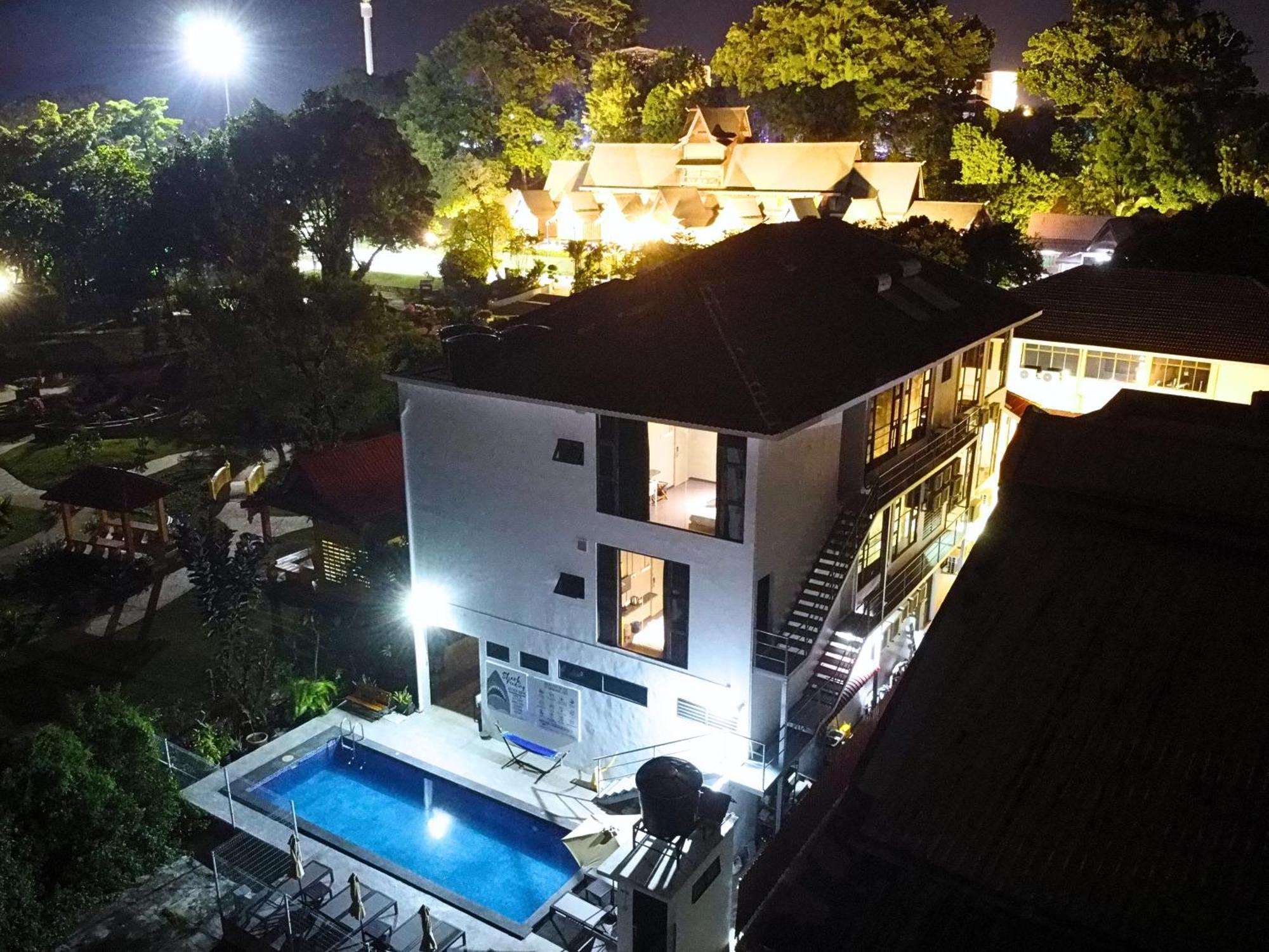 Rucksack Inn Premium Melaka Экстерьер фото